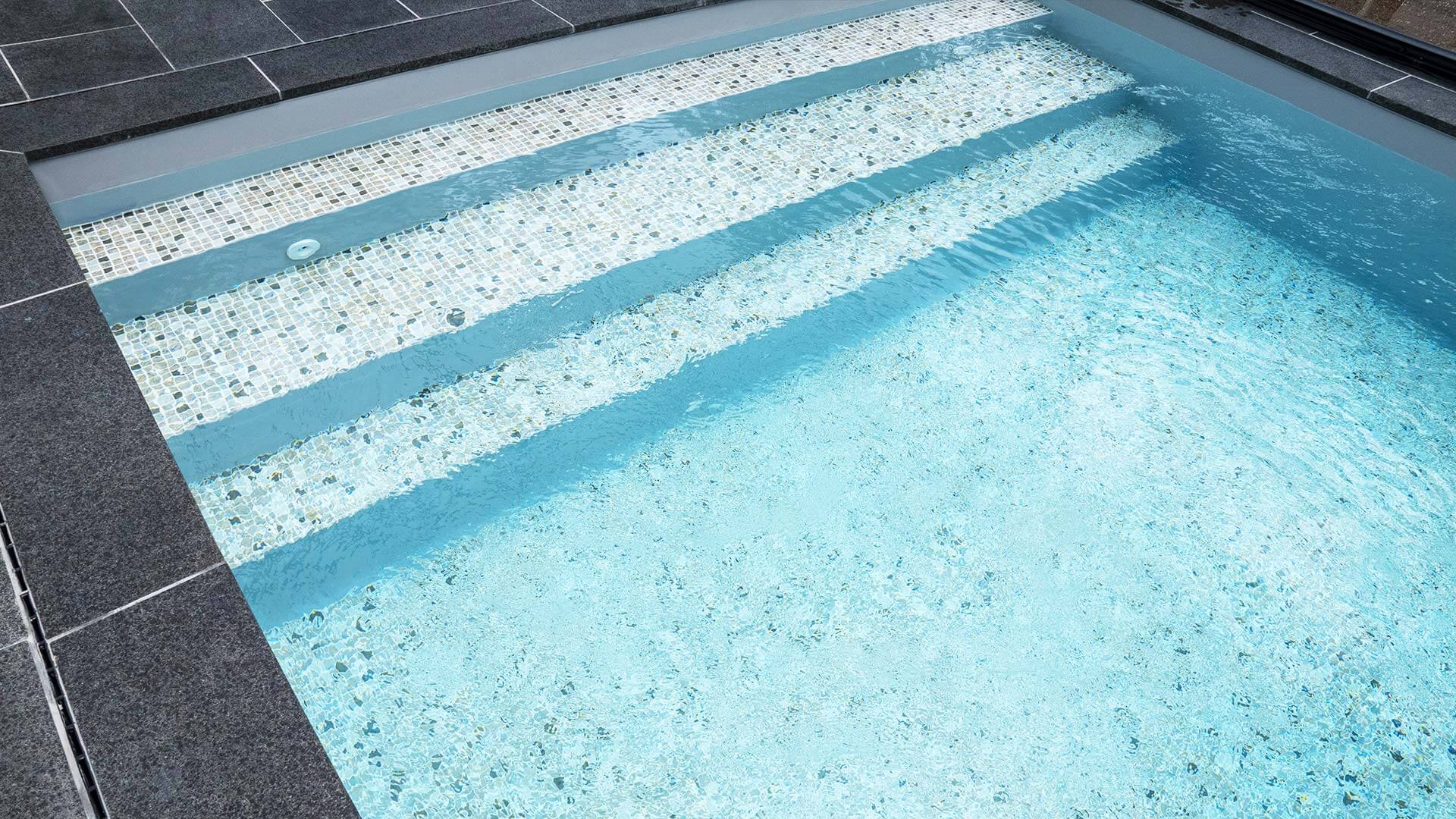 fond de piscine entérré